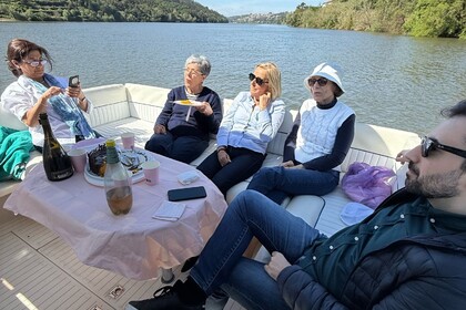 Knot Working - Cruises from 180€