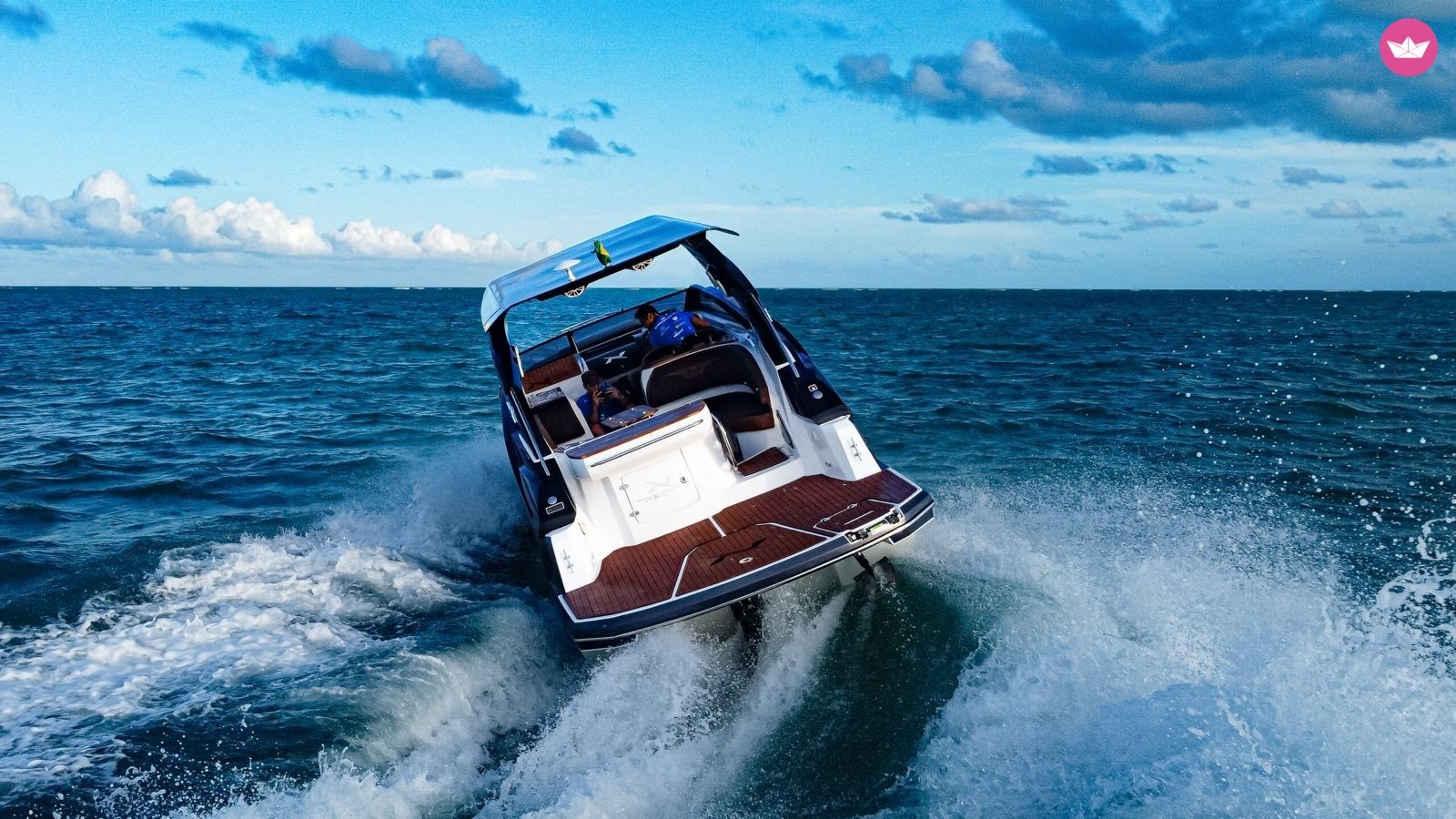 Bateau à moteur NX boats 400 horizon 640cv 3