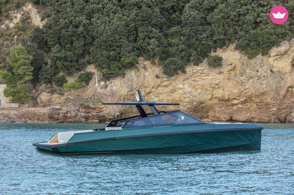 Bateau à moteur Wally 43 880cv 3