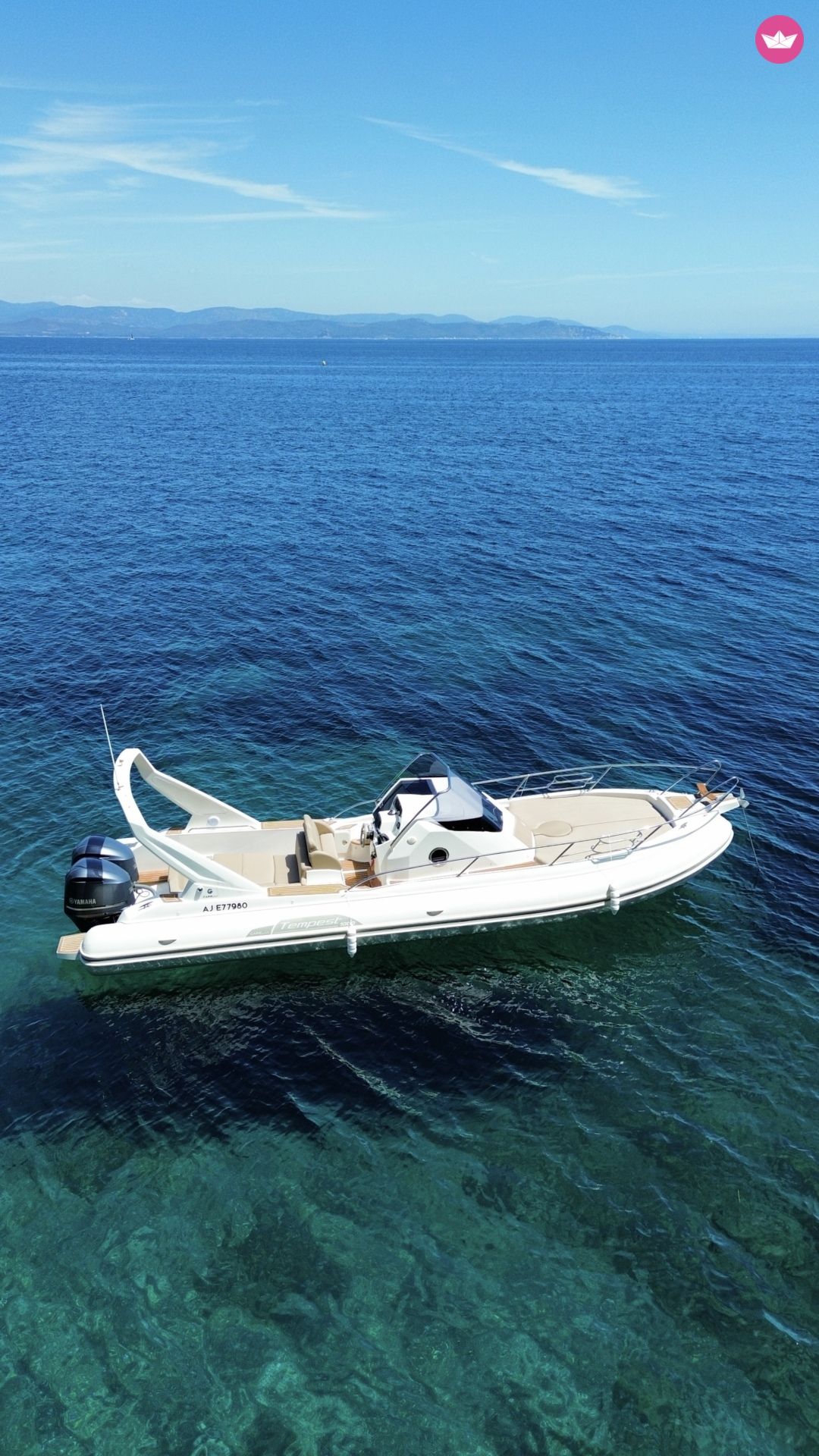 Semi-rigide Capelli Tempest 1000 WA 600cv