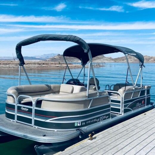 Charter Pontoon 22' Motorboat (2014) in Lake Elsinore Click&Boat