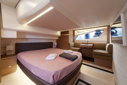 Prestige 500 Fly – Luxury Yacht Charter with Captain | Portofino & Cinque Terre