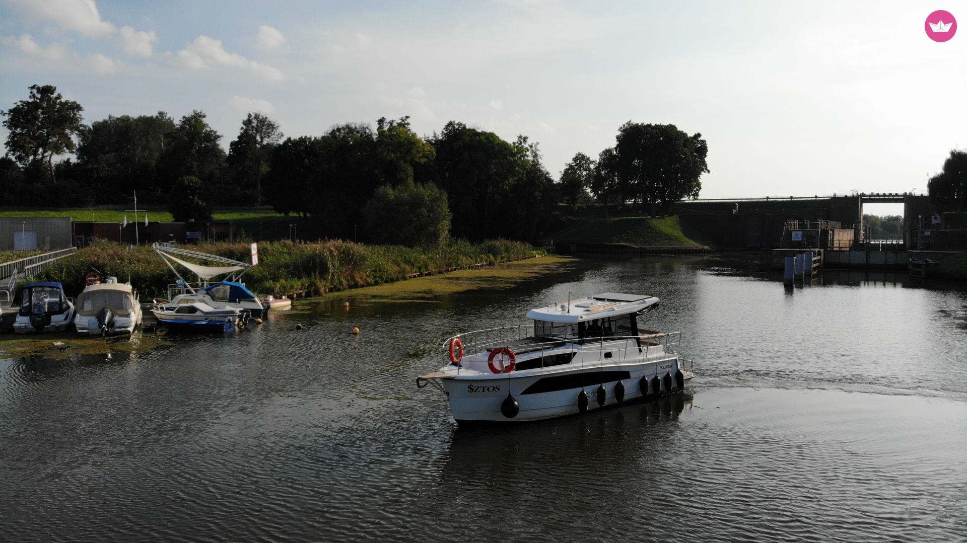 Bateau à moteur Masuria Yachts Neon 910 50cv 3