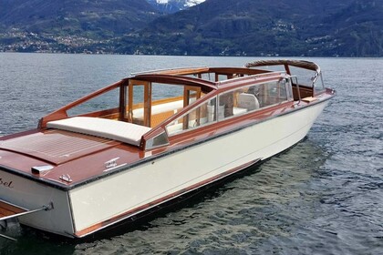 Czarter Łódź motorowa VIO CLASSICA LIMOUSINE IN LEGNO IN STILE VENEZIANO Menaggio