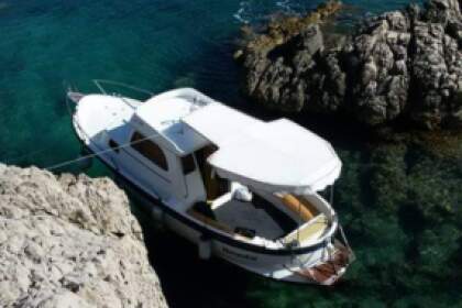 Rental Motorboat Navar 710 Herceg Novi