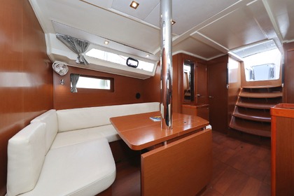 Noleggio Barca a vela BENETEAU OCEANIS 41.1 Vrulje