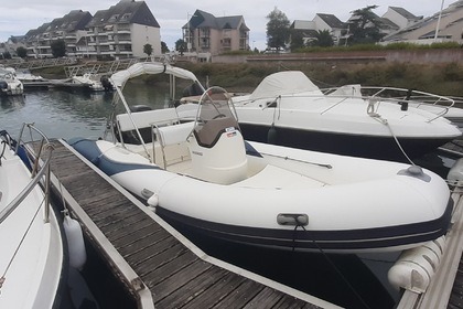 Hire RIB Valiant 650 cruiser Le Pouliguen