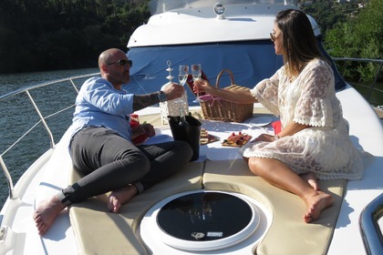 Rental Motorboat Astondoa AS 36 FISHER Castelo de Paiva