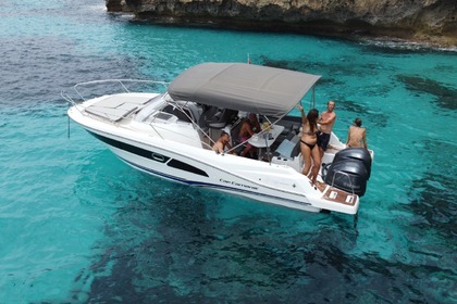 Noleggio Barca a motore Jeanneau Cap Camarat 9.0 WA Formentera