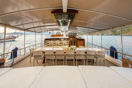 Luxury 35 Meter Gulet Charter in the Aegean