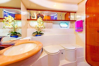 Alanya Feretti 52 Fly 26 Capacity