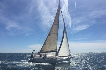 Charter Sailboat BENETEAU CYCLADES Barcelona