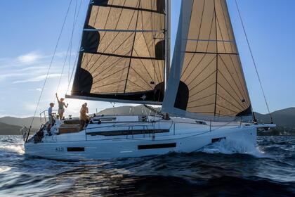 Hyra båt Segelbåt  Sun Odyssey 415 Néa Péramos