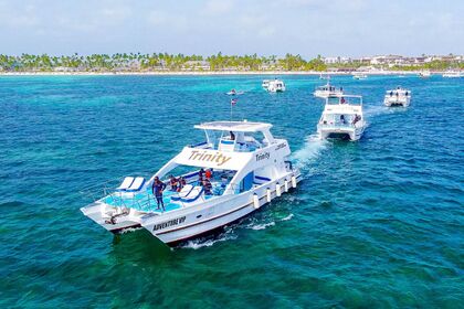 Rental Motorboat Pacific Craft volvo Punta Cana