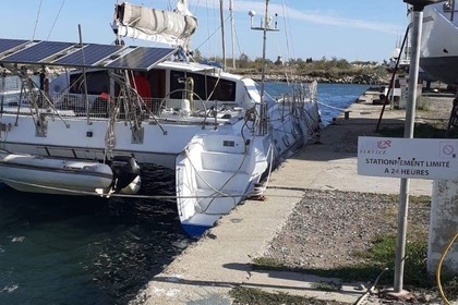 Rental Catamaran Jeantot Marine Privilege 48 Port-Saint-Louis-du-Rhône