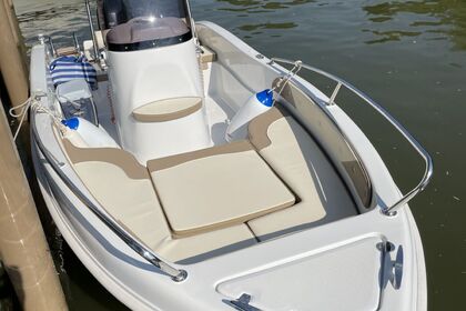 Miete Motorboot Trimarchi Enica Venedig