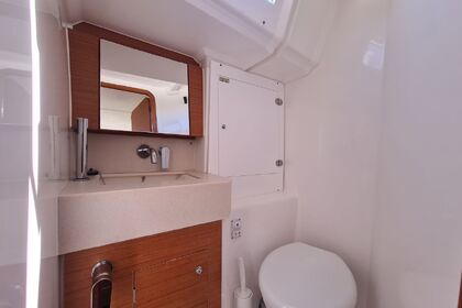 Hyra båt Segelbåt Dufour Yachts Dufour 37 - 3 cab. Zaton