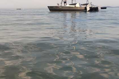 Charter Catamaran Force engineering Stilleto 27 Saint-Tropez