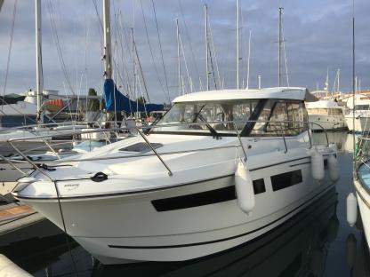 Location Bateau à moteur Jeanneau Merry Fisher 855 Les Sables-d'Olonne