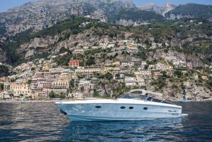 Charter Motorboat Xl Marine 43 Positano