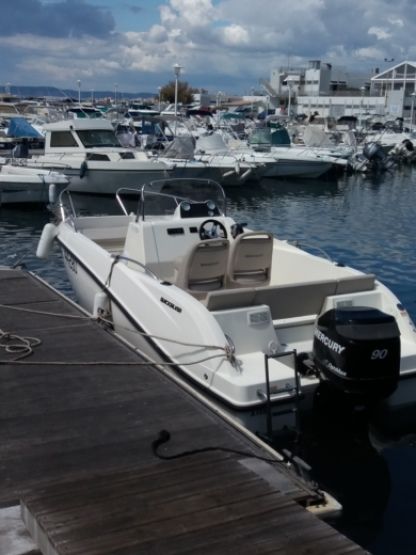 Charter Motorboat Quicksilver Activ 535 Open Marseille