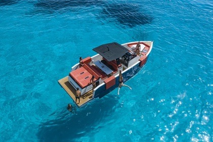 Hire Motorboat De Antonio Yacht D34 Open Cala Gonone