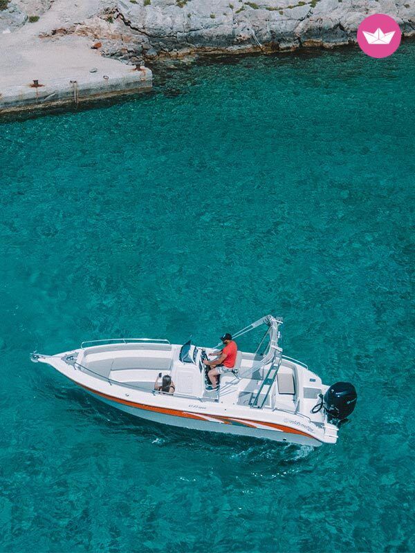 Bateau à moteur Volos Marine GT 23 140cv 5
