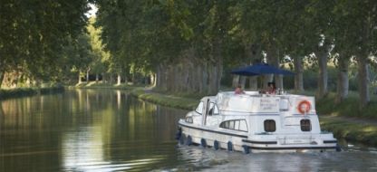 Charter Houseboat Peniche Royal Mystique A Carrick-On-Shannon