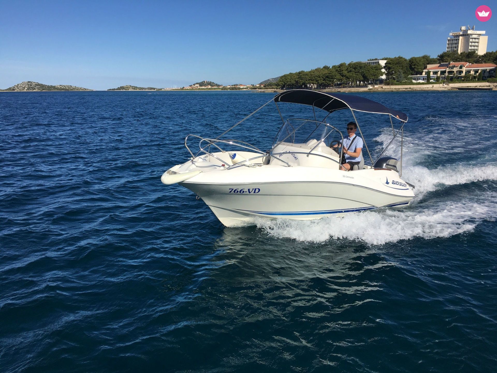 Charter motorboat in Vodice  