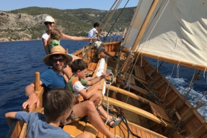 Gajeta Falkuša / Rare vintage traditional wooden sailboat / All inclsuive offer