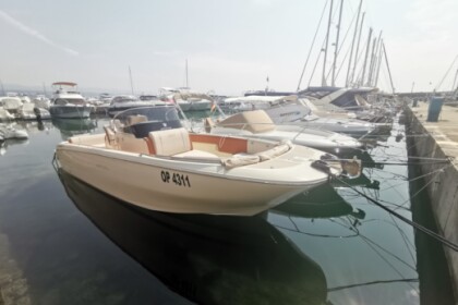 Rental Motorboat Invictus 280 Ičići
