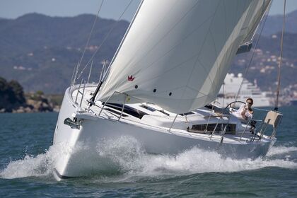 Hire Sailboat Dufour 430 Grand Large Palermo