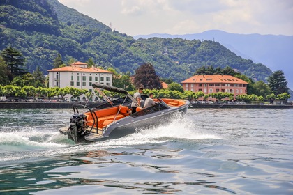 Miete Motorboot Cranchi E26 Varenna