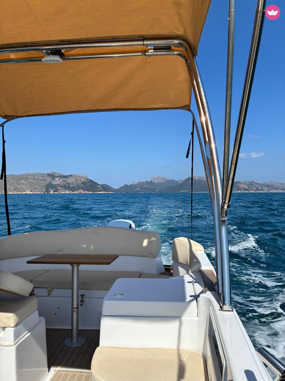 Bateau à moteur Marinello Eden 22 200cv 8