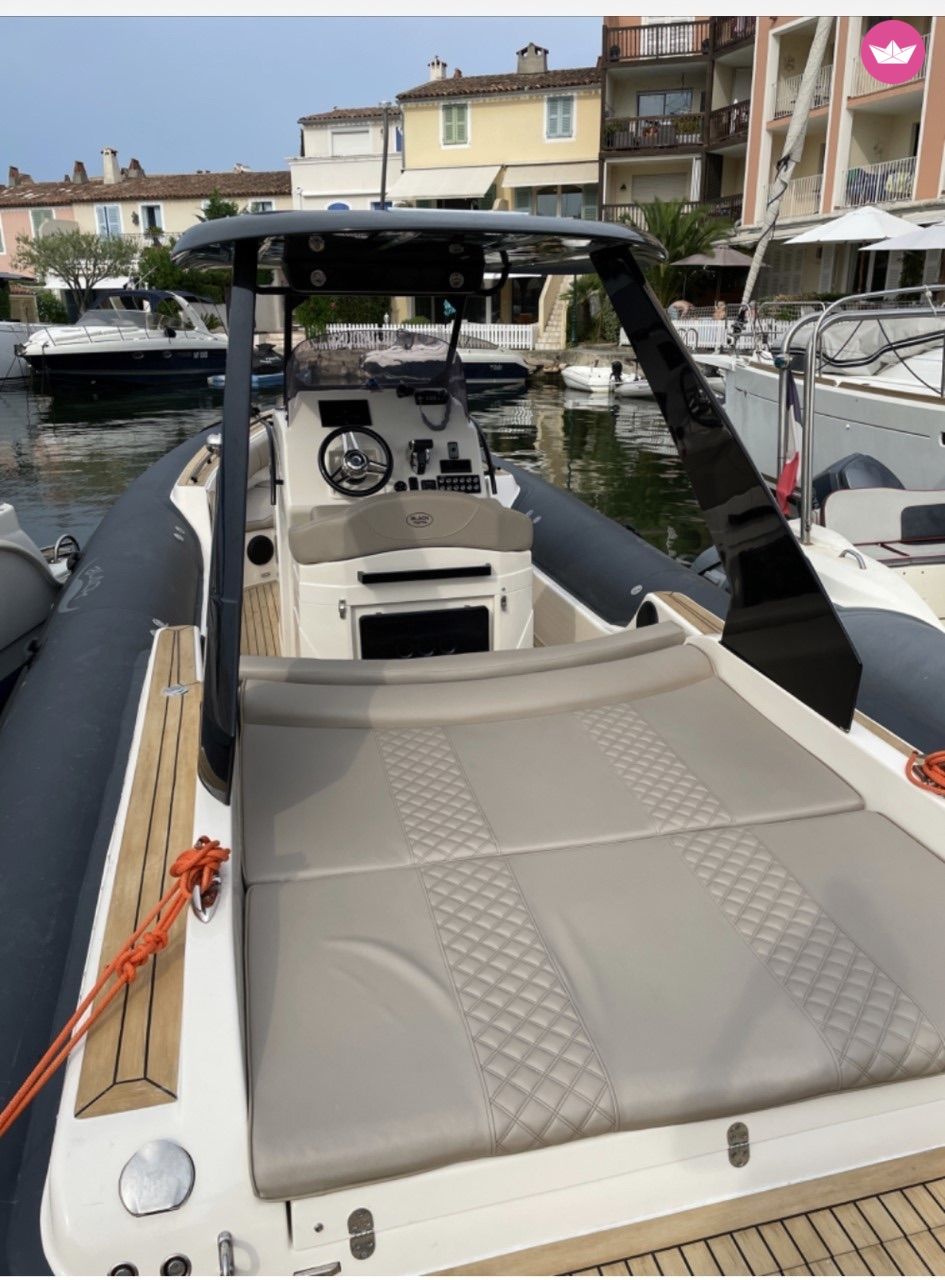 Semi-rigide Black 225cv 5