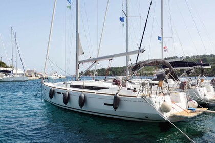 Charter Sailboat Jeanneau Sun Odyssey 449 Šolta