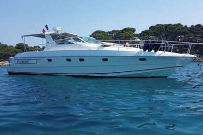 Miete Motorboot Jeanneau Yarding Yacht 42 Open Marseille