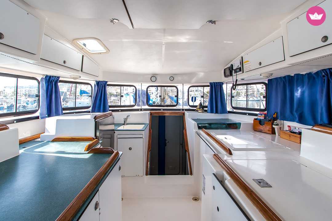 Sailboat Dufour Atoll 6 (50 Feet) for hire