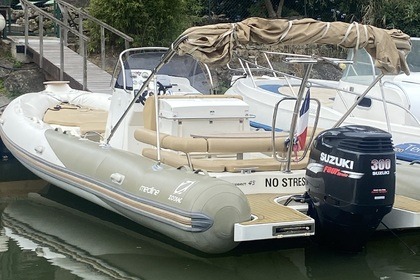 Verhuur RIB Zodiac medline 850 Grimaud