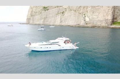 Charter Motorboat Pershing 52 Fly Castellammare di Stabia