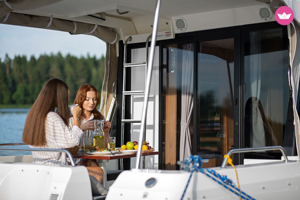 Péniche Houseboat SunCamper 35 4