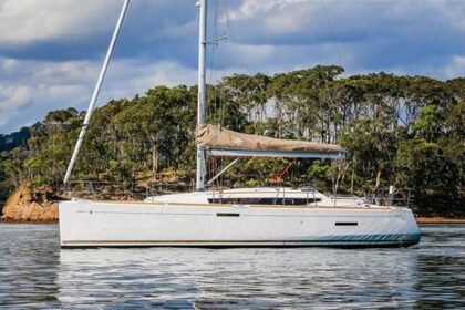 Rental Sailboat Jeanneau Sun Odyssey 389 Gibraltar