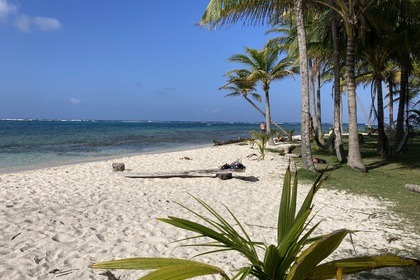 Private sailing boat for 2 people