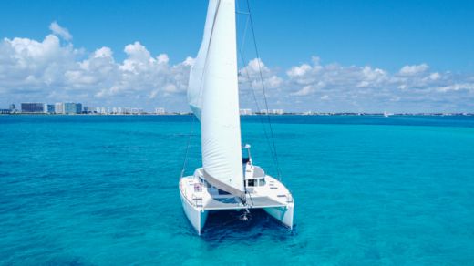 Charter Lagoon Lagoon 440 Catamaran (2014) in Cancún - Click&Boat