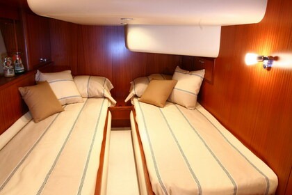 GREEK ISLAND HOPPING - PURE AEGEAN BLISS