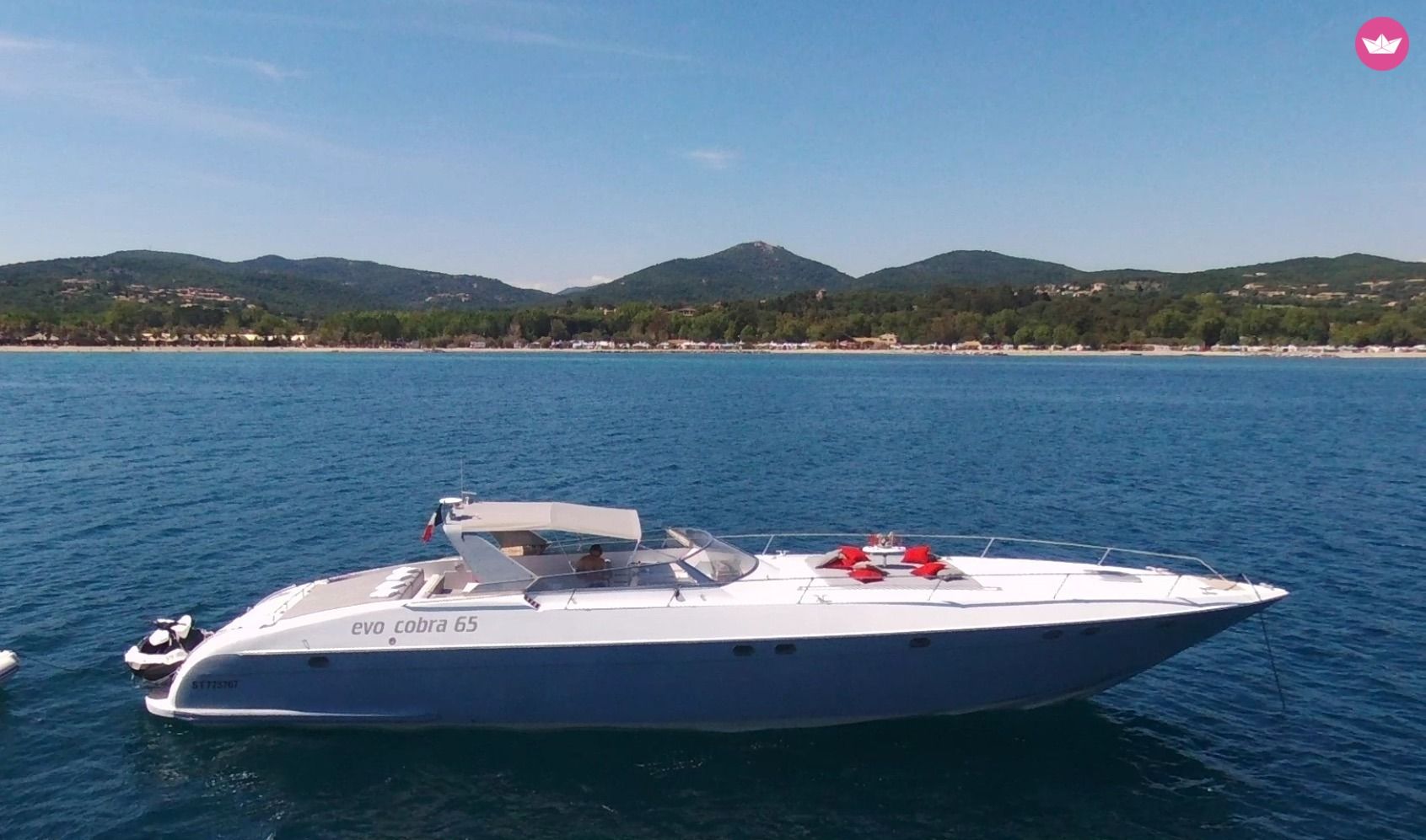 Motorboat Technomarine Cobra 65  