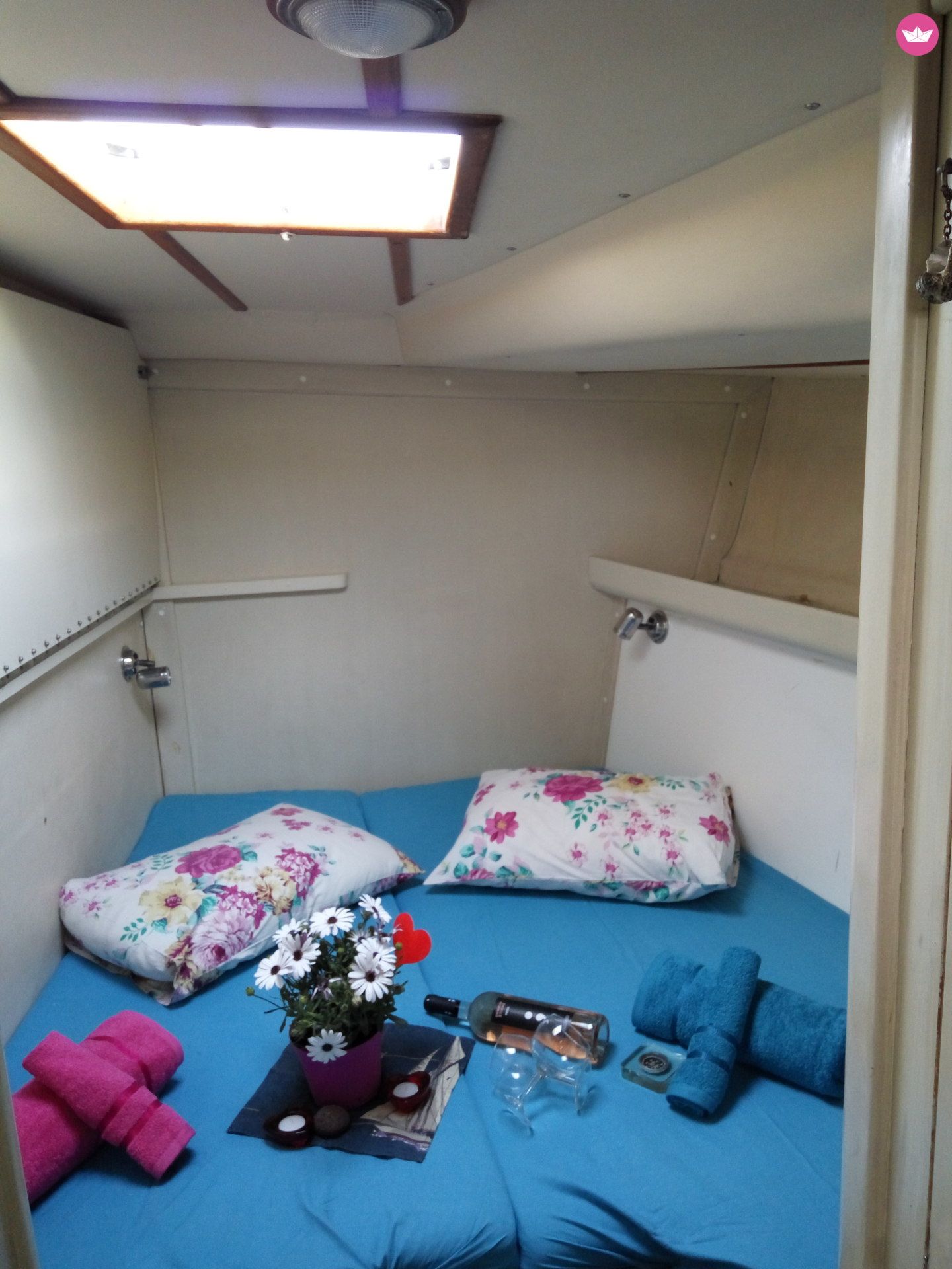 Charter sailboat in Athens  