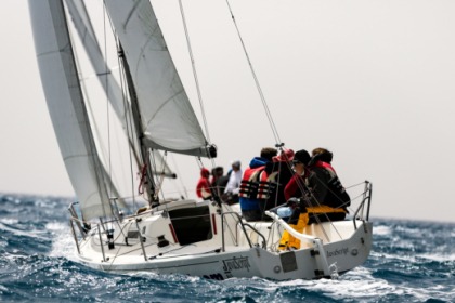 Noleggio Barca a vela J Boat J80 Limisso