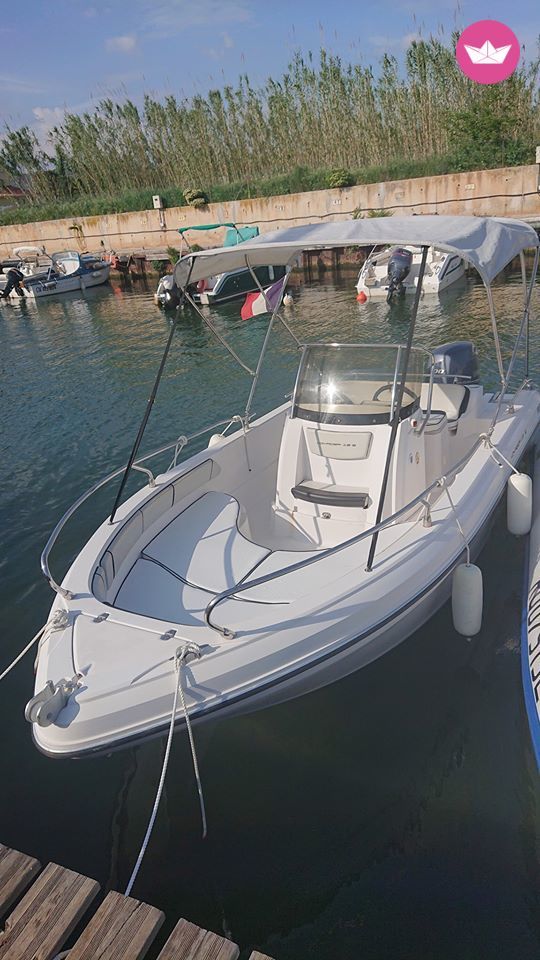 Ranieri Voyager 19 S in Hyères  