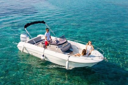 Atlantic 670 à louer avec skipper à Trogir